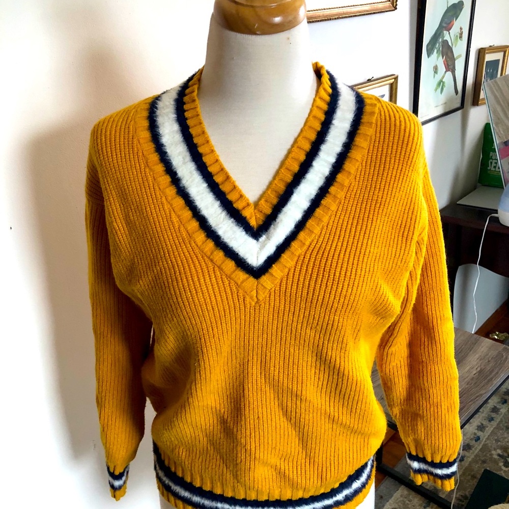 Happy yellow sweater